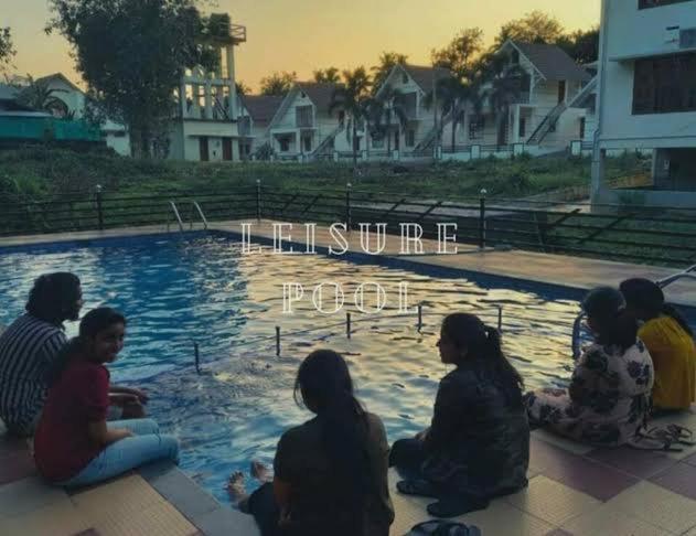 Nest Resorts Athirappilly Exterior photo