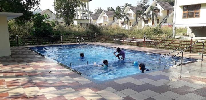Nest Resorts Athirappilly Exterior photo