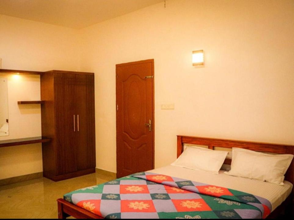 Nest Resorts Athirappilly Exterior photo